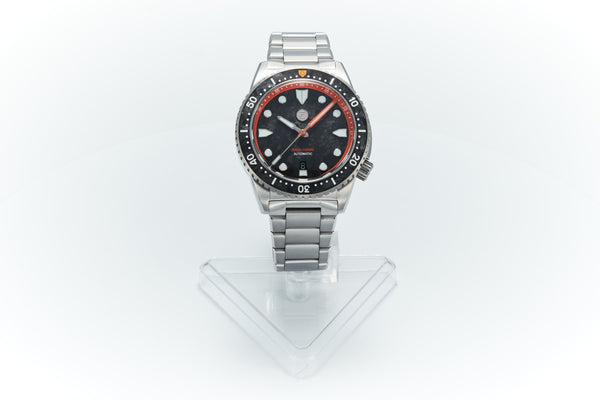 Great White 43mm Ti 'Carbon'